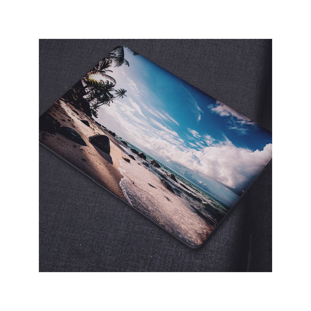 Kalm Strand met Wolken Laptop Sticker - 1