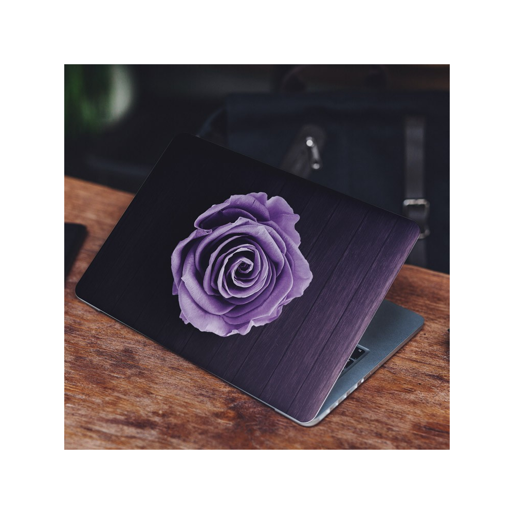 Lila Rose mit Holz-Laptop-Aufkleber – 1
