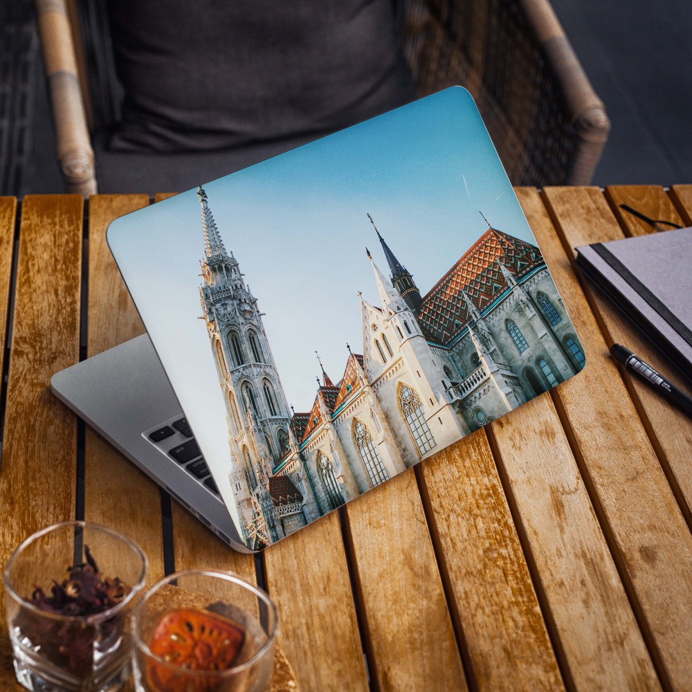 Boedapest Matthiaskerk Laptop Sticker - 1