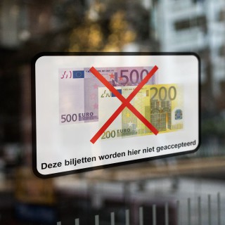 Deze Biljetten Worden Hier Niet Geaccepteerd sticker - 200, 500 Euro - 2