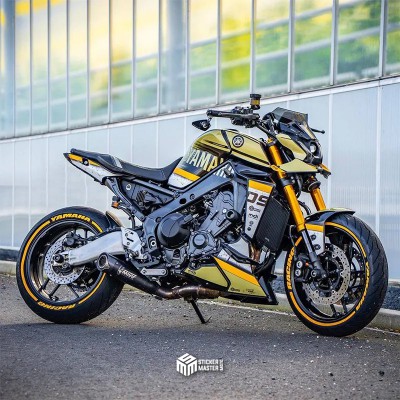 Motor stickers | Yamaha MT09 2021-2023| TheBlackMT - 1