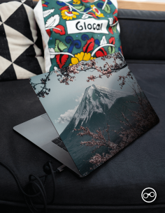 Bergen Tussen De Bloesem Laptop Sticker - 1