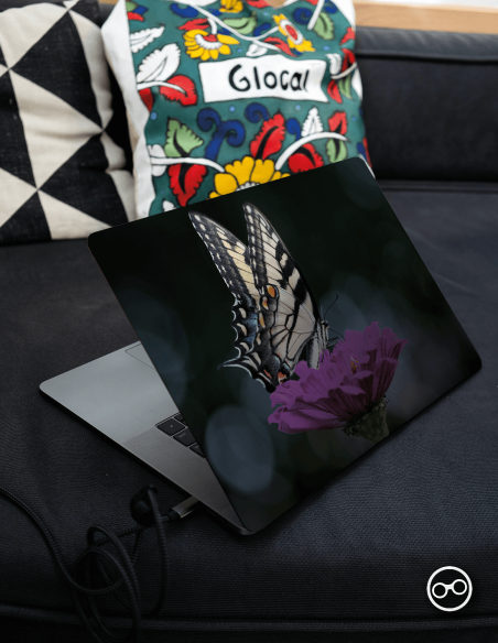 Vlinder Op Bloem Laptop Sticker - 1