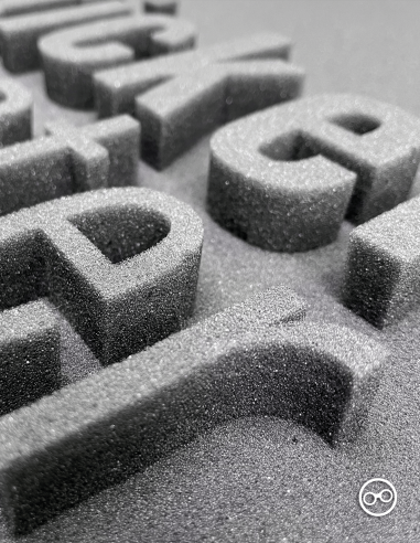 Close-up van de zachte foam randen en de matte afwerking