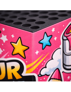 Xbox Series X console met strak aangebrachte eigen ontwerp skin 2