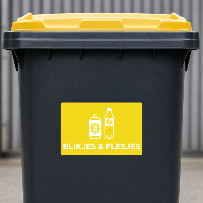 Statiegeld sticker duidelijk zichtbaar op afvalcontainer of inzamelbak